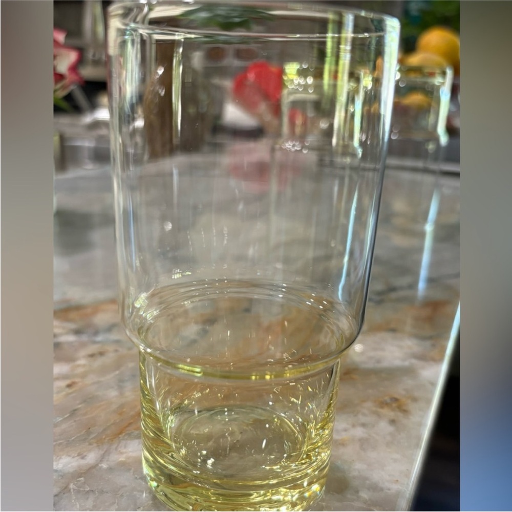 Elegant Yellow Glass Tumbler Set - Picture 4 of 5